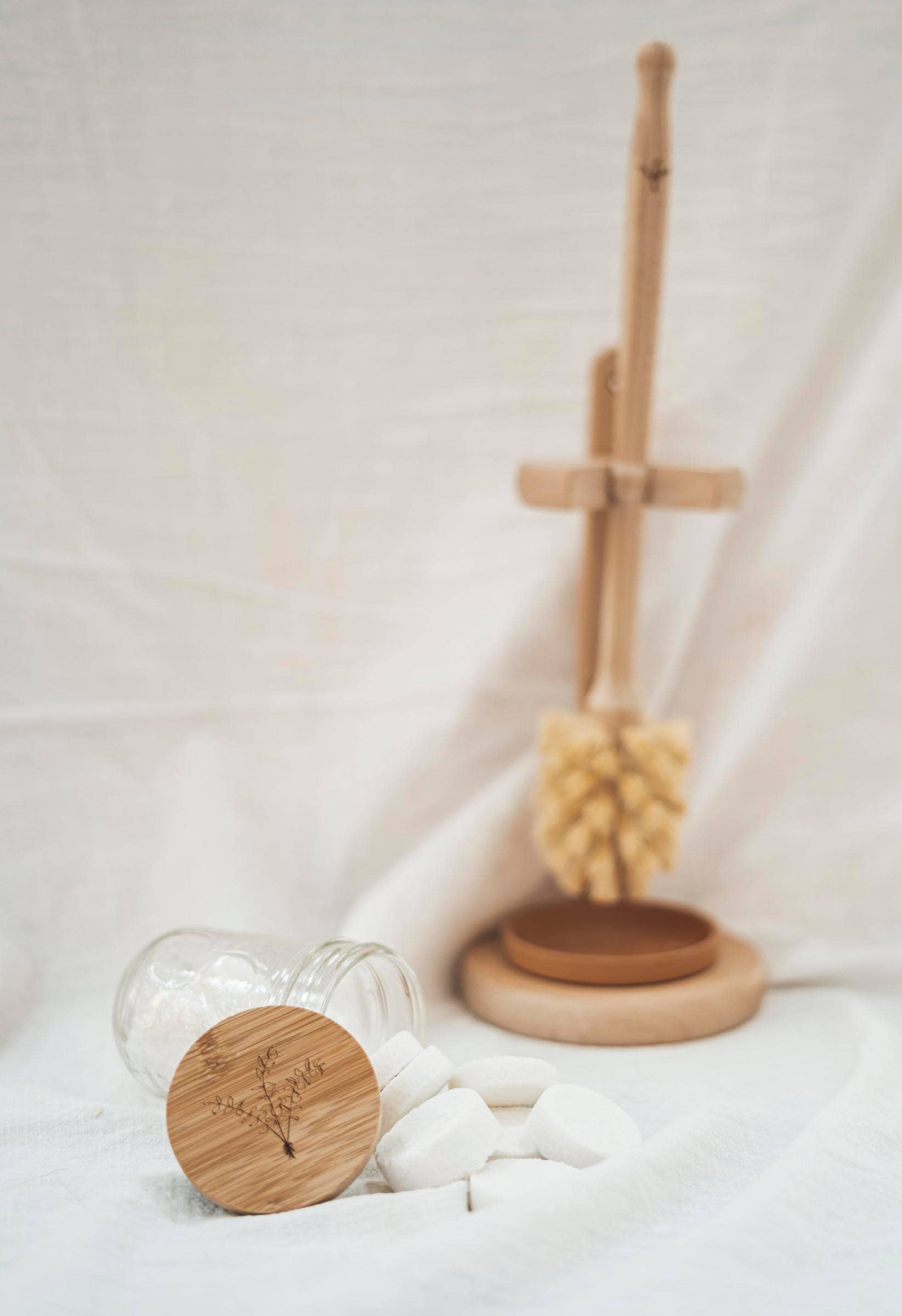 Bamboo Toilet Brush: With stand